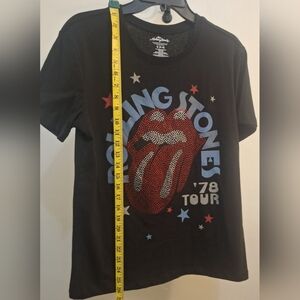 The Rolling Stones Womens Small 4-6 Black and Red Tour Tee Sparkly